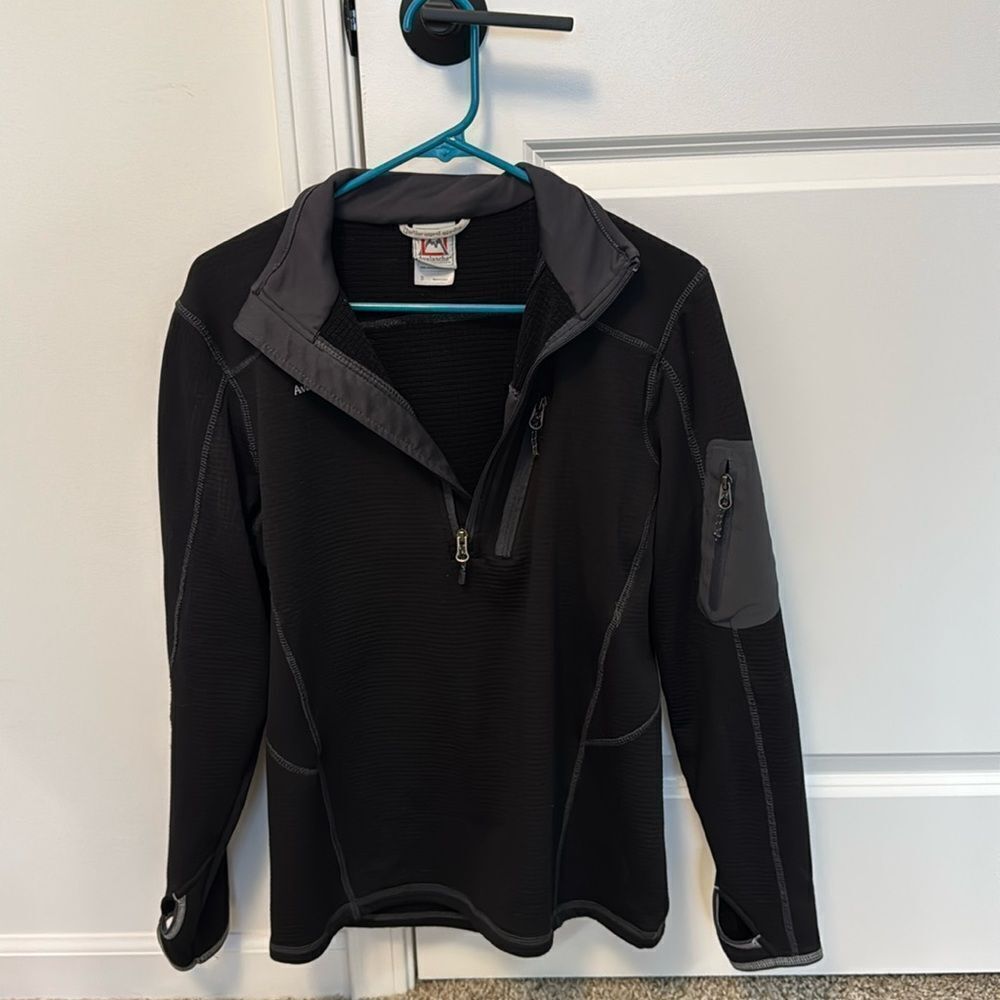 Avalanche Quarter Zip